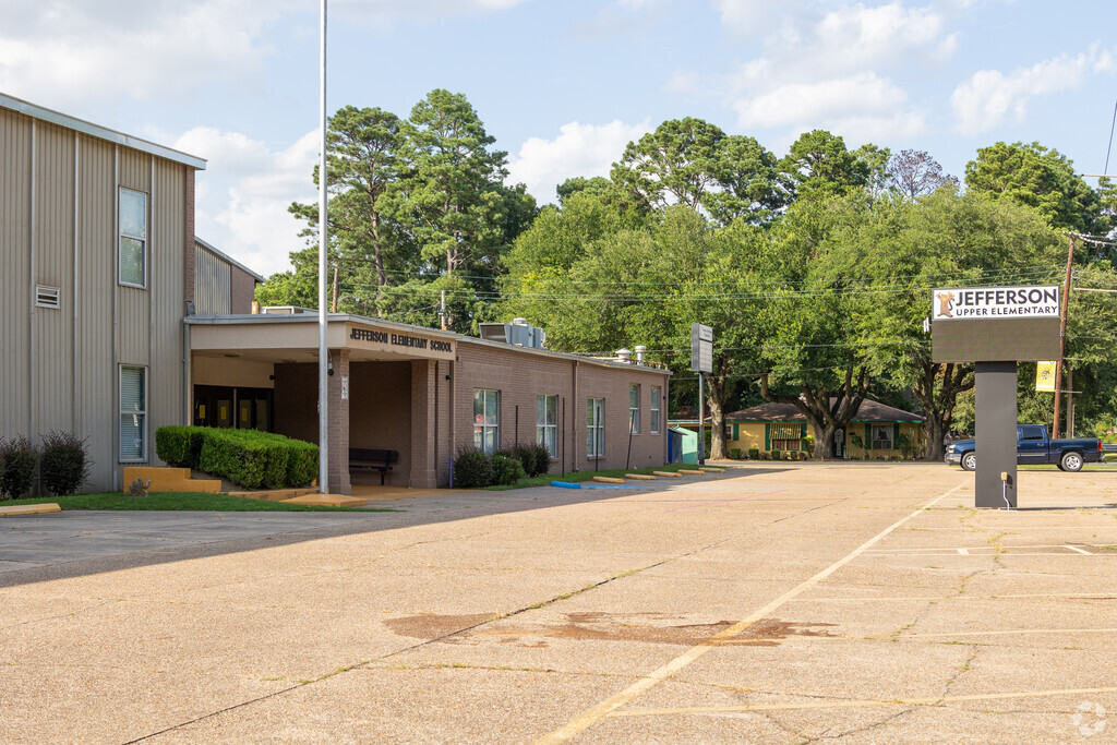 Thomas Jefferson Elementary School.