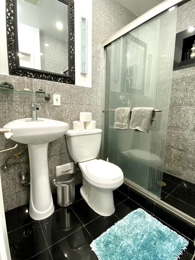 310 E 103rd St unit ID1032007P, New York, NY 10029 - photo 4