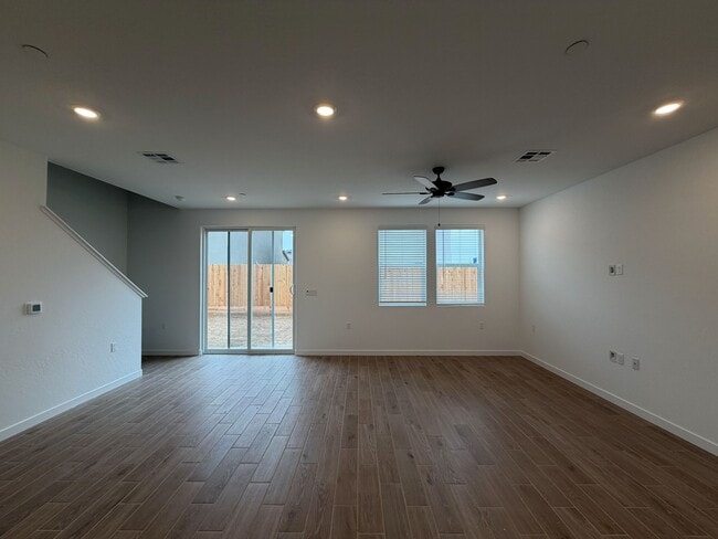 4410 N Lucy Ruiz Ave, Fresno, CA 93723 - photo 3