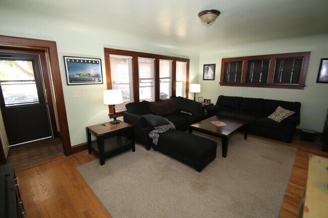 2639 N 61st St unit 2641, Milwaukee, WI 53213 - photo 6