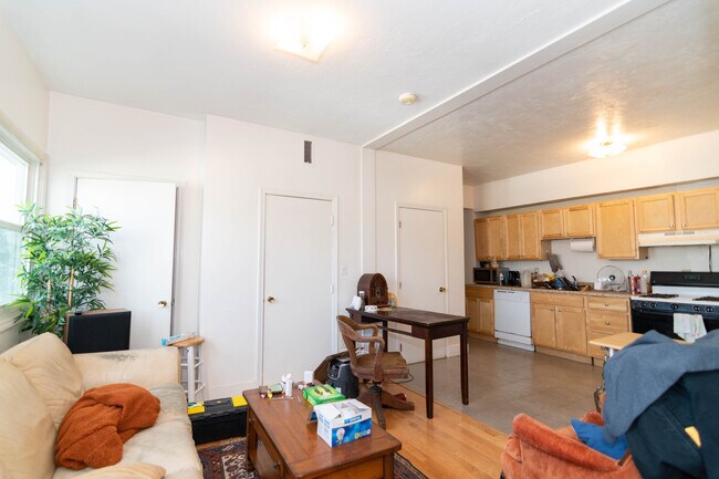 25 Ashford St unit 2, Allston, MA 02134 - photo 6