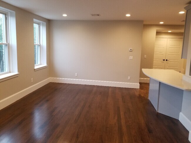 1404 Commonwealth Ave unit 2, Brighton, MA 02135 - photo 3