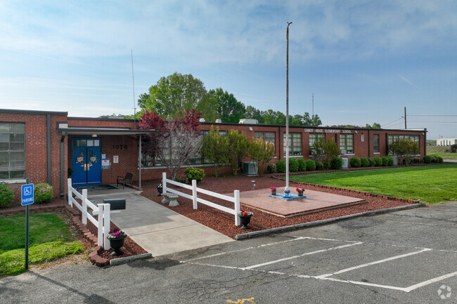 Sandy Ridge Elementary School serves students in grades K-5.