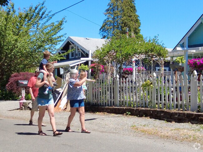 The friendly people of Bigelow Heights.