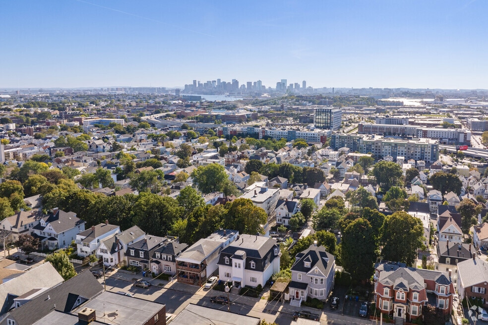 NH_Broadway_529272_P2_101624_V002_MB_P2