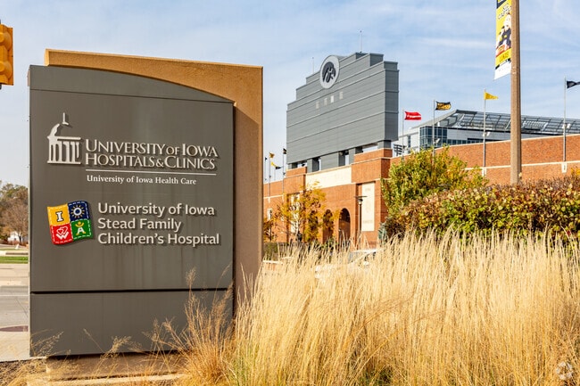 Melrose’s proximity to the University of Iowa Hospital is a major perk for residents.