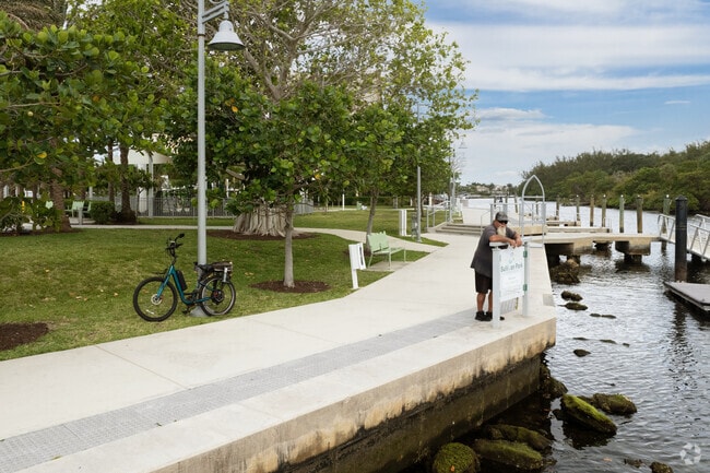 The Cove neighborhood of Deerfield Beach, FL has multiple marinas to access the Atlantic Ocean.