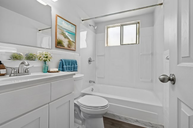 3914 Pleasant Ave unit 2, Norfolk, VA 23518 - photo 3