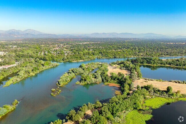 The views around the Sacramento River in Girvan are breathtaking.