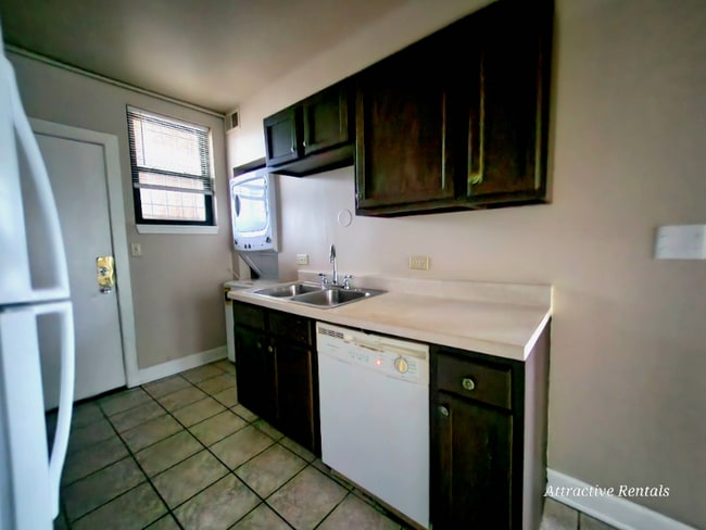 4844 W Adams St unit 3, Chicago, IL 60644 - photo 5