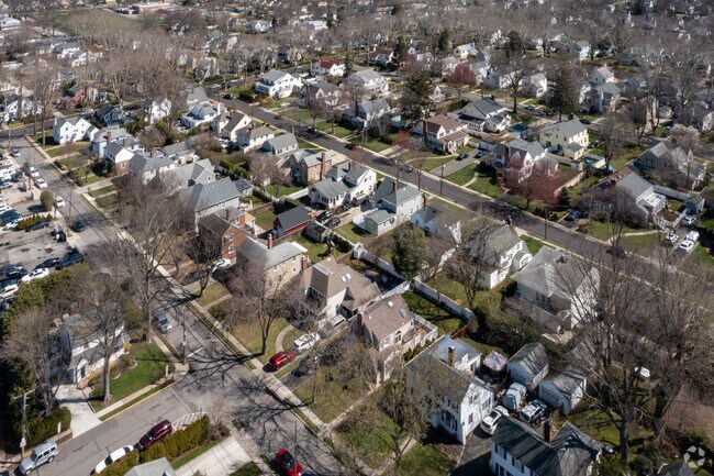 The homes in Stewart Manor are neatly built next to one another.