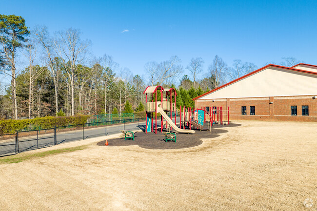 Lyndon Academy has a 9 to 1 student-teacher ratio.