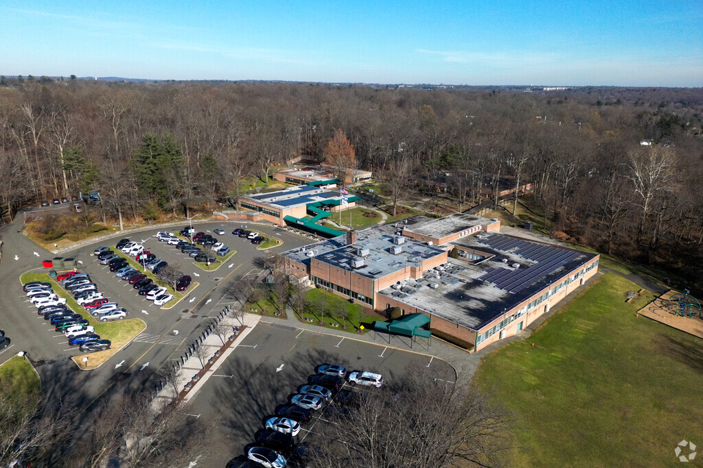 The Leffell School Lower School Campus, Rankings & Reviews - Homes.com