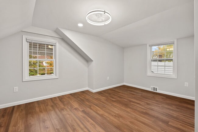 6578 Edsall Rd unit Main House, Alexandria, VA 22312 - photo 5