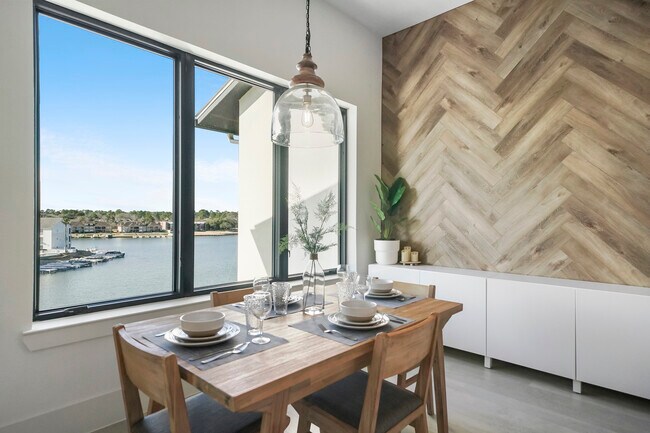 Shoreline on Lake Conroe unit 404, Montgomery, TX 77356 - photo 6