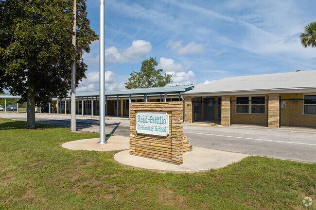 Read Patillo Elementary School in New Smryna Beach earns a B rating on Niche.