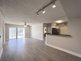 8245 Ibis Club Dr Unit 402, Naples, FL 34104