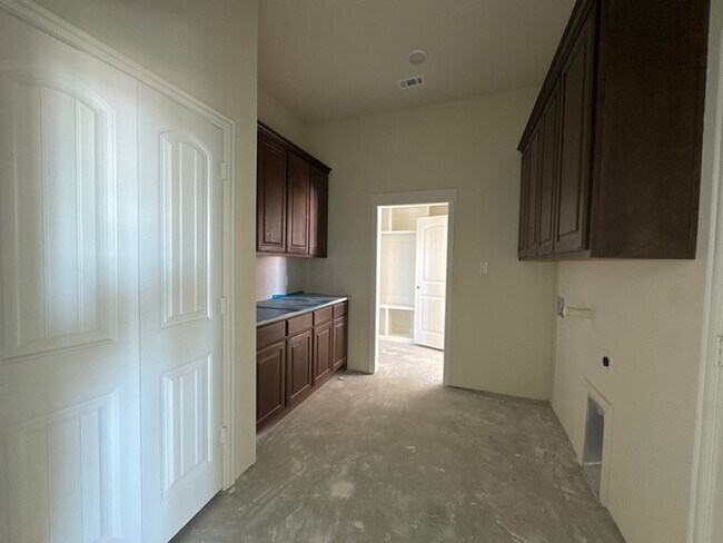 205 Brandywine Trail, Rhome, TX 76078 - photo 6