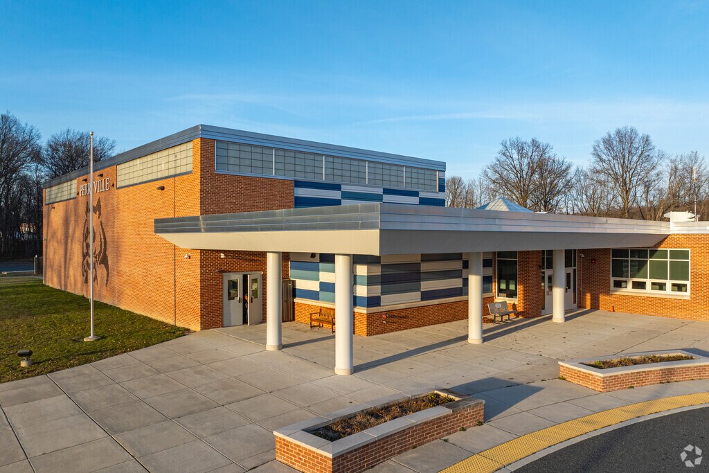 Perryville Elementary School has 407 students in grades PK-5.