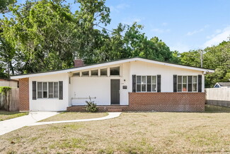 6041 Terry Parker Dr N, Jacksonville, FL 32211