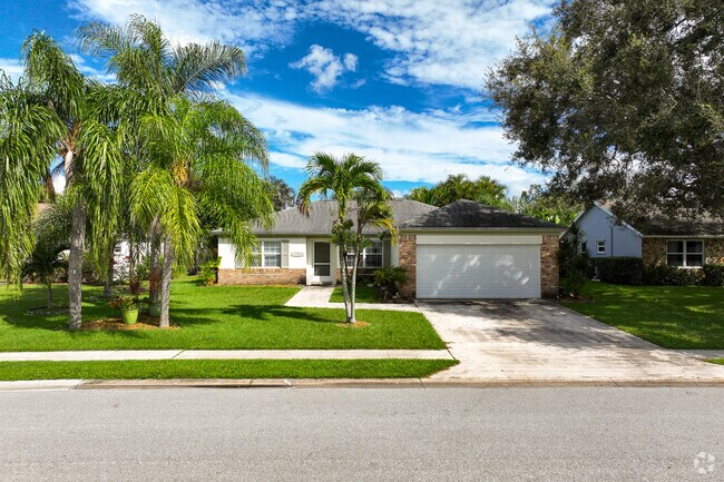 Traditional single family homes are the most common in the Indian Creek neighborhood.