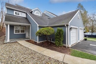 51 Colby Ln, Briarcliff Manor, NY 10510