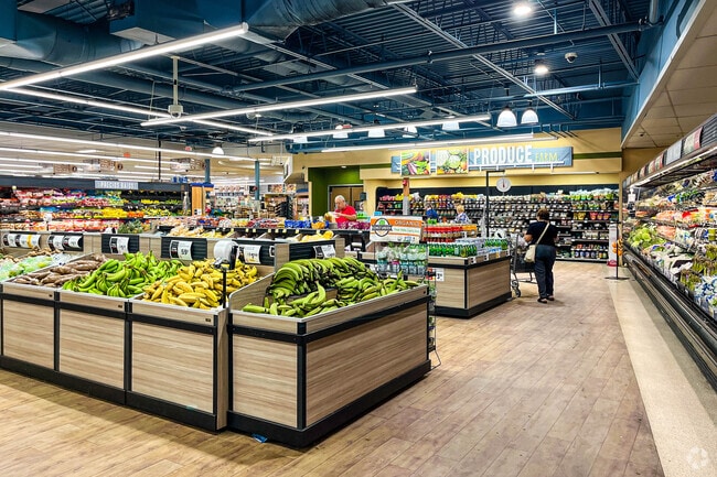 Shoprite of Perth Amboy offers only the freshest produce in the Edison, NJ area.