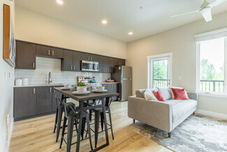 20711 SE Stark St, Gresham, OR 97030