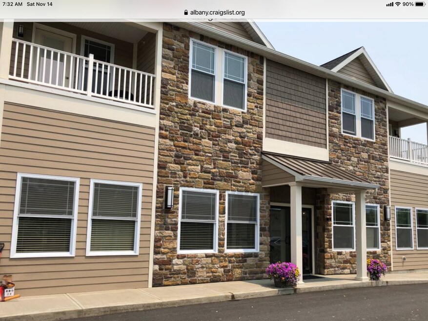 3 Gaffers Ct unit 2A, Latham, NY 12110 - photo 1