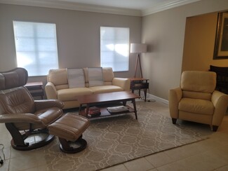 1826 Virginia Dr, Bradenton, FL 34205
