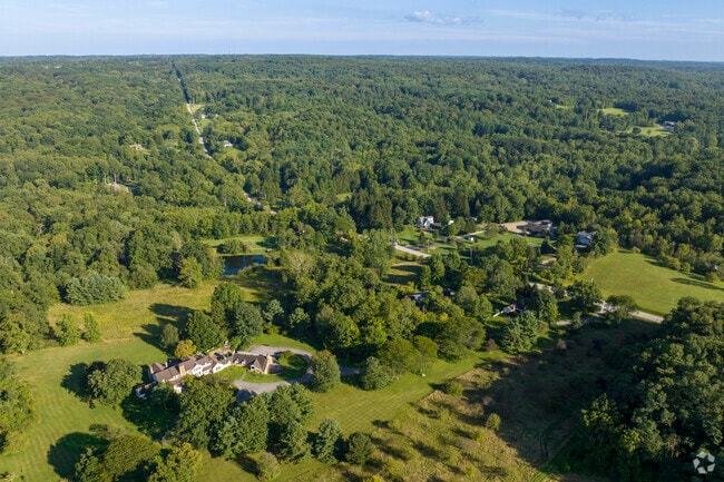 Kirtland residences are a mix of large lots, estates, and small town living.