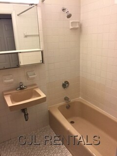 25 Brooks Park unit 33, Medford, MA 02155 - photo 5