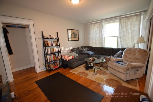32 Ransom Rd unit 1, Brighton, MA 02135 - photo 3