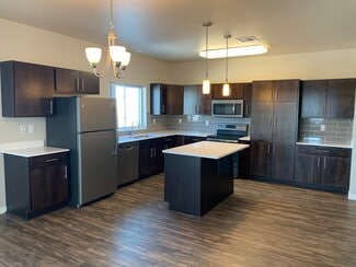 4365 15th Ave S, Fargo, ND 58103