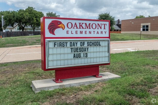 Oakmont Elementary School believes that education is the key that unlocks the door to freedom.