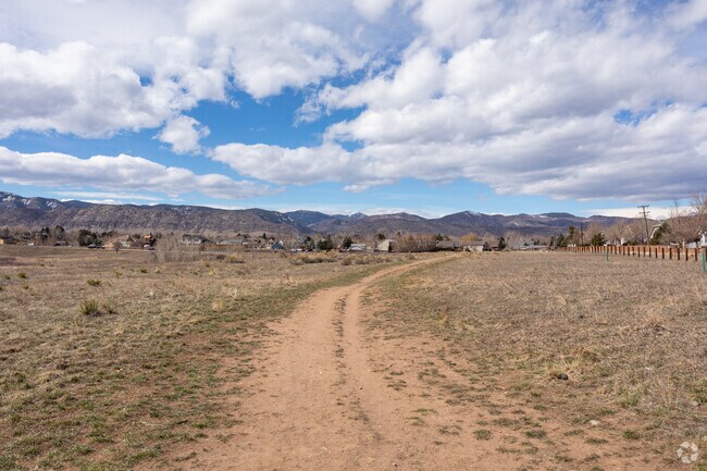 Several trails are located just off W Payne Ave for Cay at Marina Pointe residents to explore.
