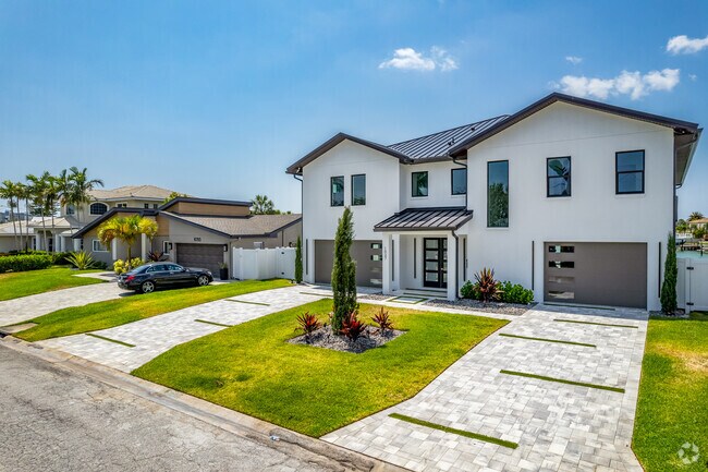 Modern-style homes are starting to pop up around the Causeway Isles neighborhood.