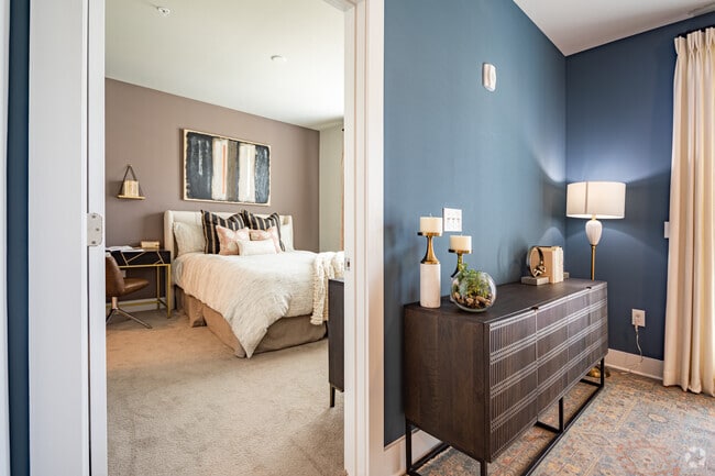 The Pawn- 2BR, 2BA