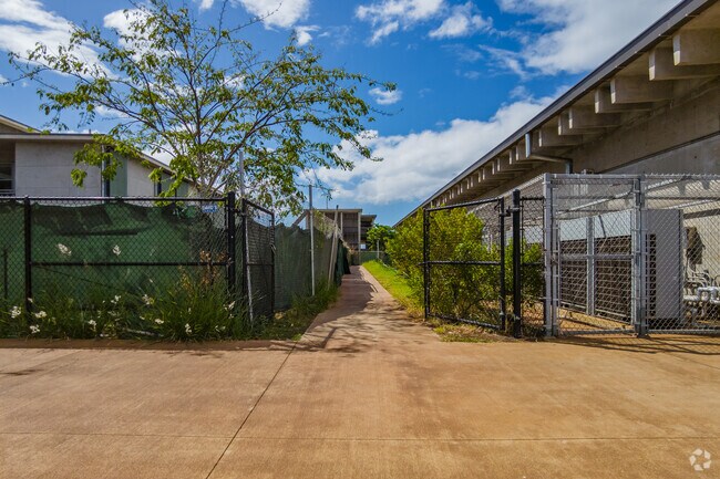 Build a strong foundation for lifelong learning and leadership at Honouliuli Middle School.