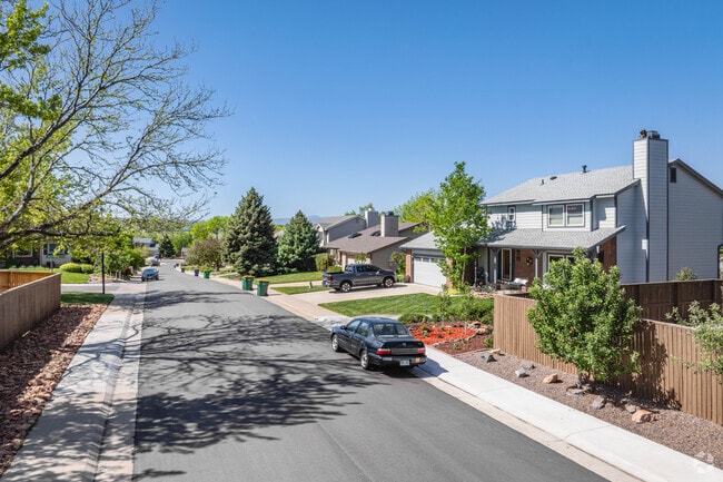 New traditional homes with slanted roofs are sometimes found grouped together in Northridge.