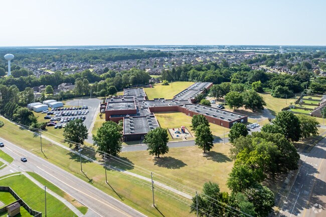 Highland Oaks Elementary in Memphis has plenty of green space.