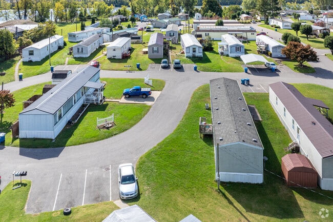 Groups of manufactured homes are commonly found in the Burlington neighborhood.