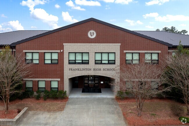 Franklinton High School has a student population of almost 1,200 students.