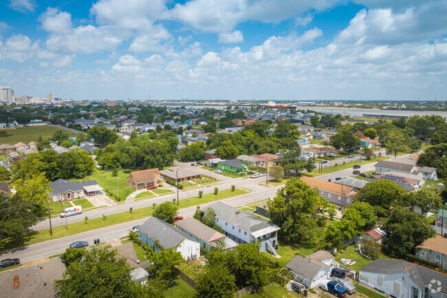 Organized blocks define the easy to navigate layout of Whitney.