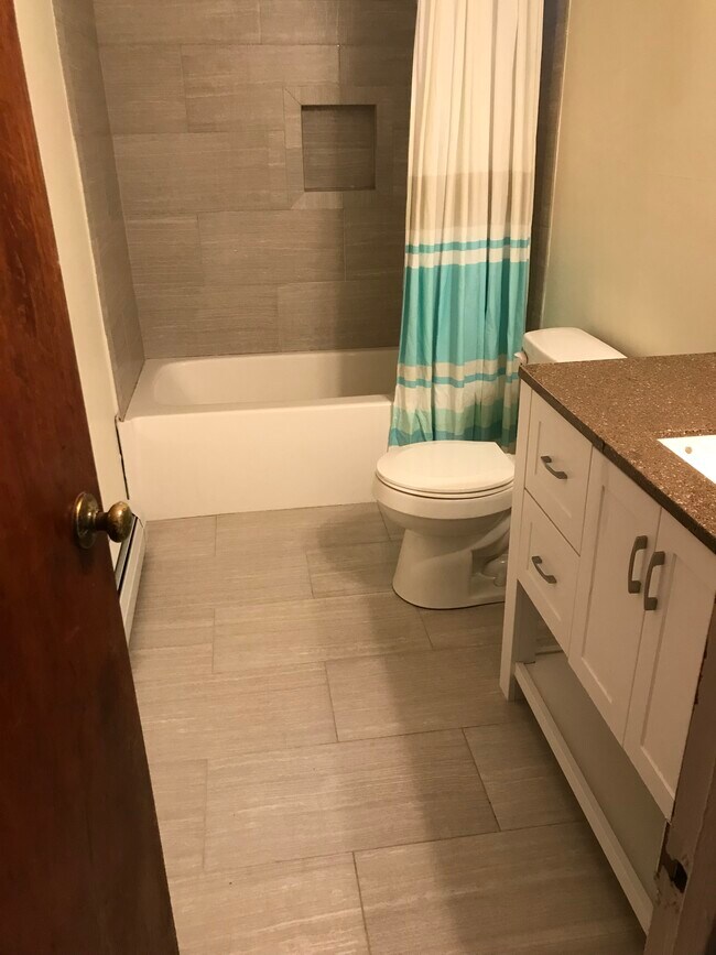 23 Prospect Ave, Niantic, CT 06357 - photo 6