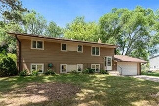 968 Gershwin Ave N Unit Duplex, Oakdale, MN 55128