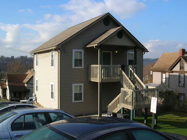 600 Grant Ave unit B, Morgantown, WV 26505 - photo 2