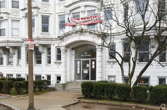 74 Fenway unit 33, Boston, MA 02115 - photo 2