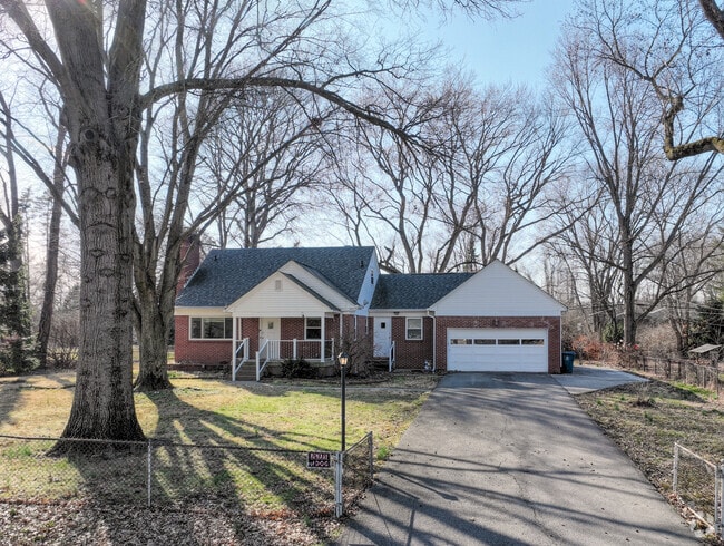 Children can frolic in the large yards in the Glendale neighborhood.