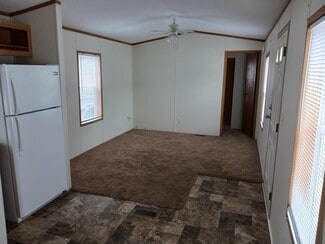 36 Curtis Dr, South Schodack, NY 12033